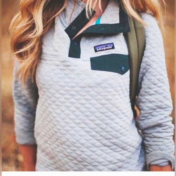 Patagonia Tops - Patagonia organic cotton quilted snap t pullover